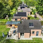 6 - Persoons De Vlaamse Reus 195