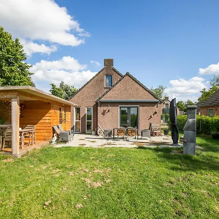 Holiday home 6 - Persoons De Vlaamse Reus 195 Ewijk