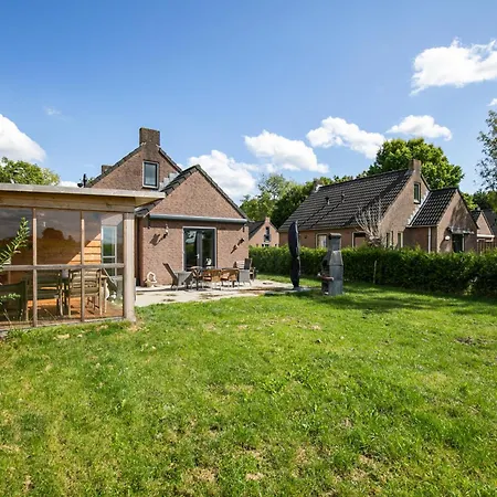 6 - Persoons De Vlaamse Reus 195 Ewijk