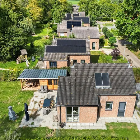 6 - Persoons De Vlaamse Reus 195