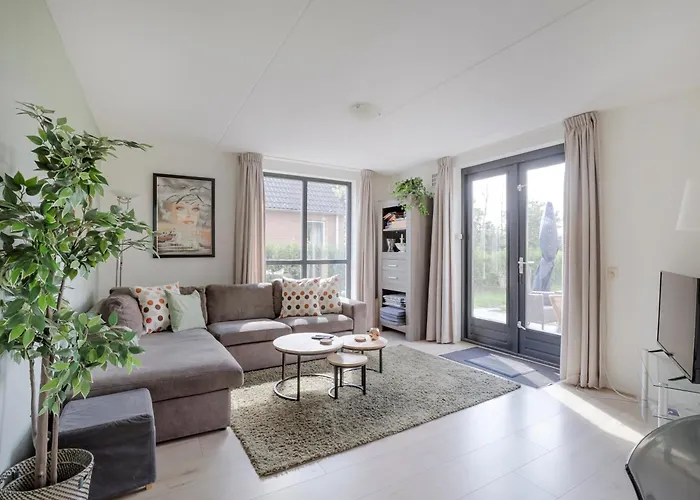 6 - Persoons De Vlaamse Reus 195