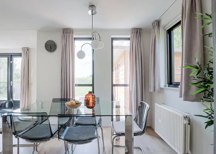 6 - Persoons De Vlaamse Reus 195 Ewijk