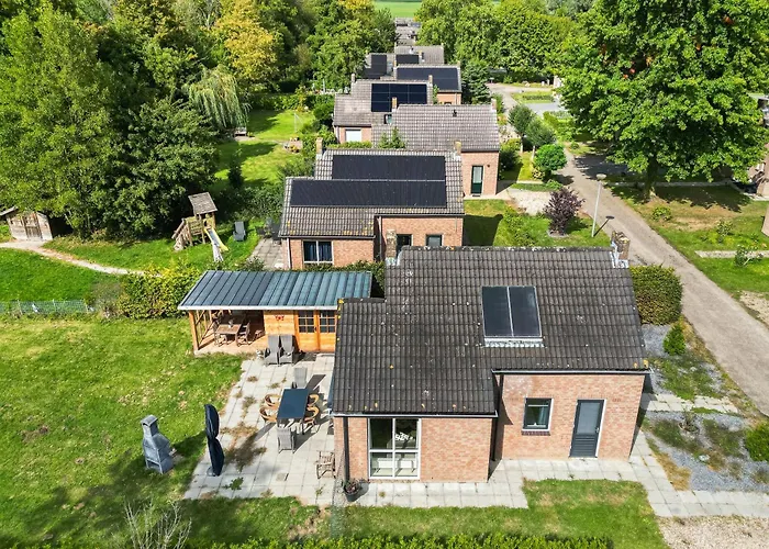 6 - Persoons De Vlaamse Reus 195